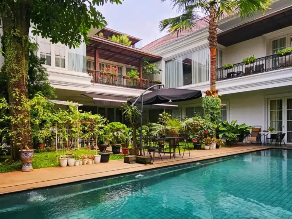 DIJUAL RUMAH MEWAH  SIAP HUNI MENTENG BINTARO, BINTARO JAYA.