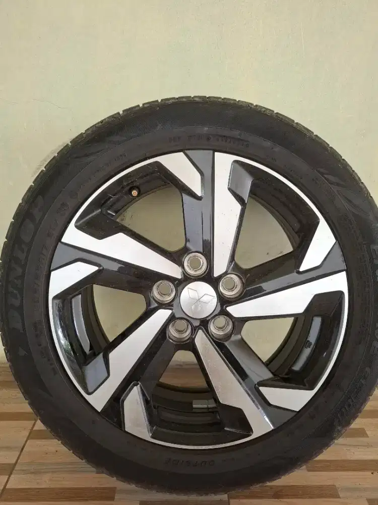 velg xpander r17 original