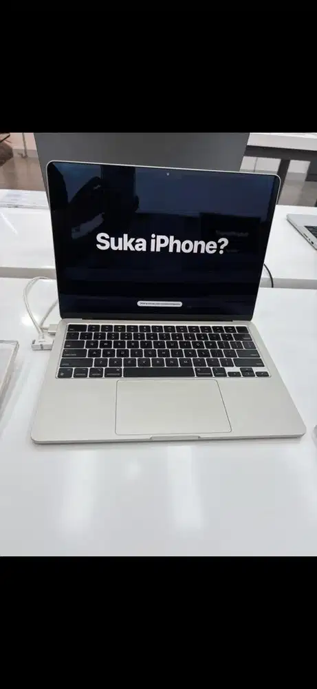 CICILAN MACBOOK AIR 256 GB PROMO BUNGA 0%