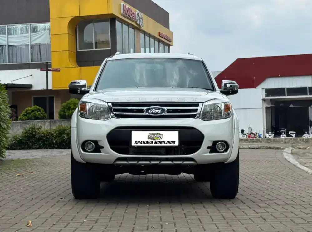Ford Everest VLT 2.5 Limited Matic A/T 2014 Putih