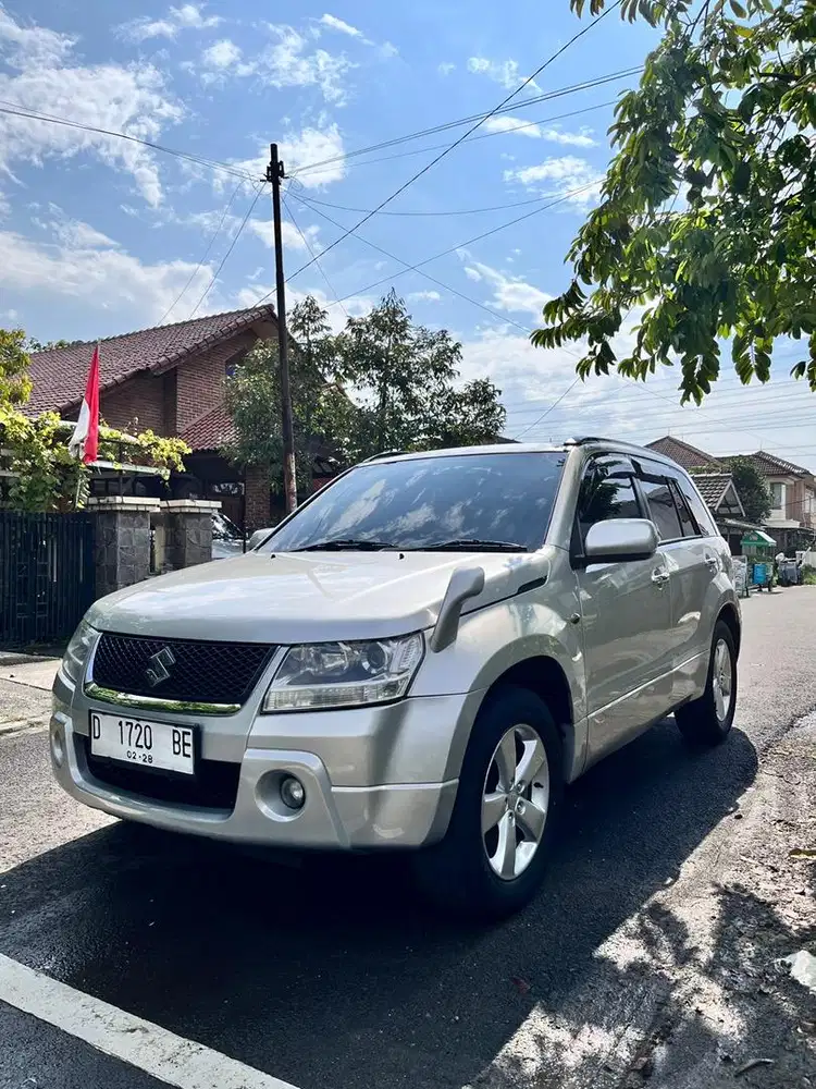 Suzuki Grand Vitara 2.0 JLX A/T 2011 Mulusss