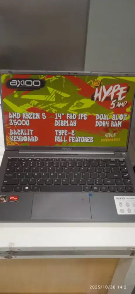 Axioo MyBook Hype 5 AMD X3 Ryzen 5-3500U/8GB/256GB/FHD IPS