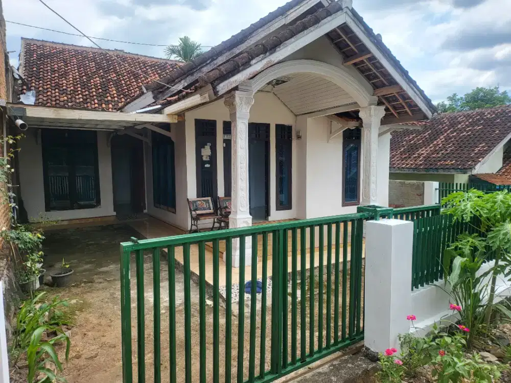 Dijual Rumah karena udh kebanyakan rumah