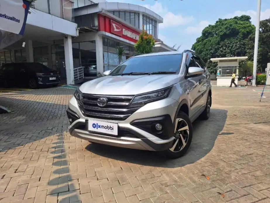 LOW DP Toyota Rush 1.5 TRD Sportivo Bensin-AT 2020 9WJ