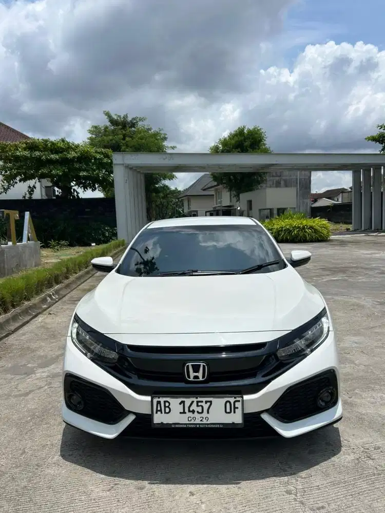 Civic hatchback 2019 pajak panjang
