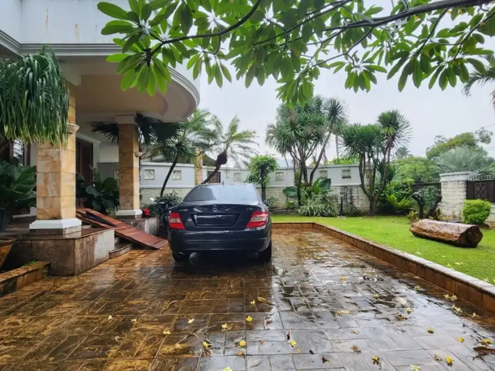Turun Harga Siap Huni Rumah Mewah Lama Ada Swimming Pool Besar di Pondok Indah Jakarta Selatan