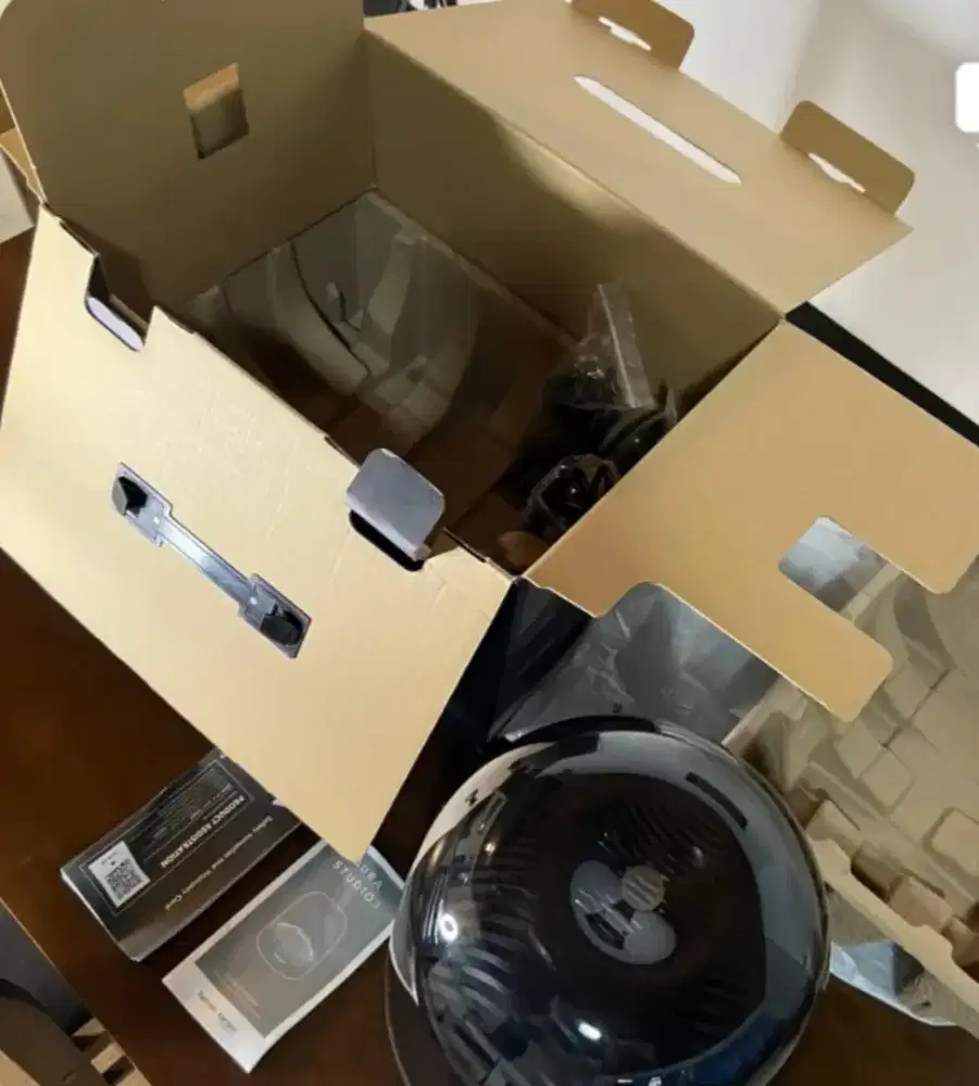 harman kardon aura studio 3 like new