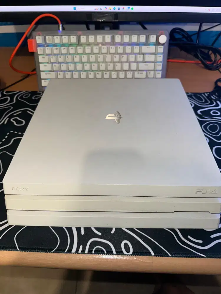 PS4 Pro Playstation 4 Pro White Putih siap pakai bonus 3 game