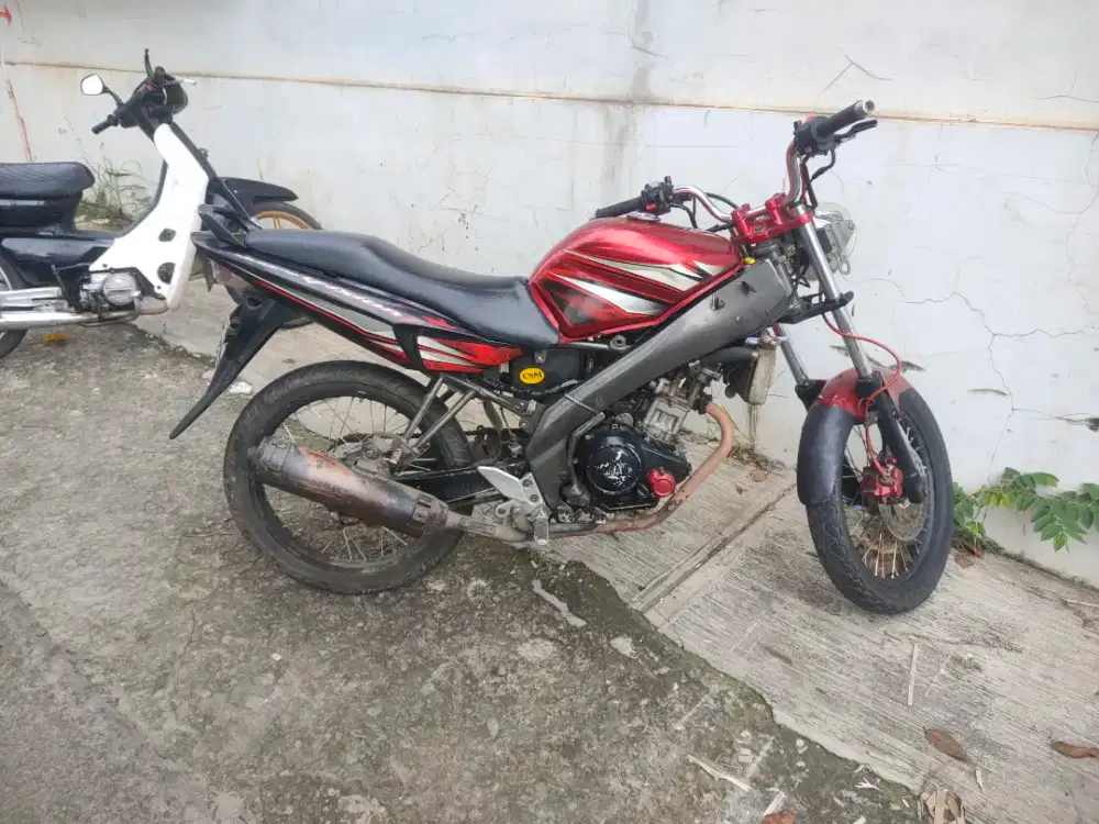 Jual butuh nego Vixion siap pakai 2009