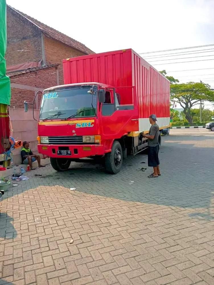 Truck Mitsubishi Fuso 2002
