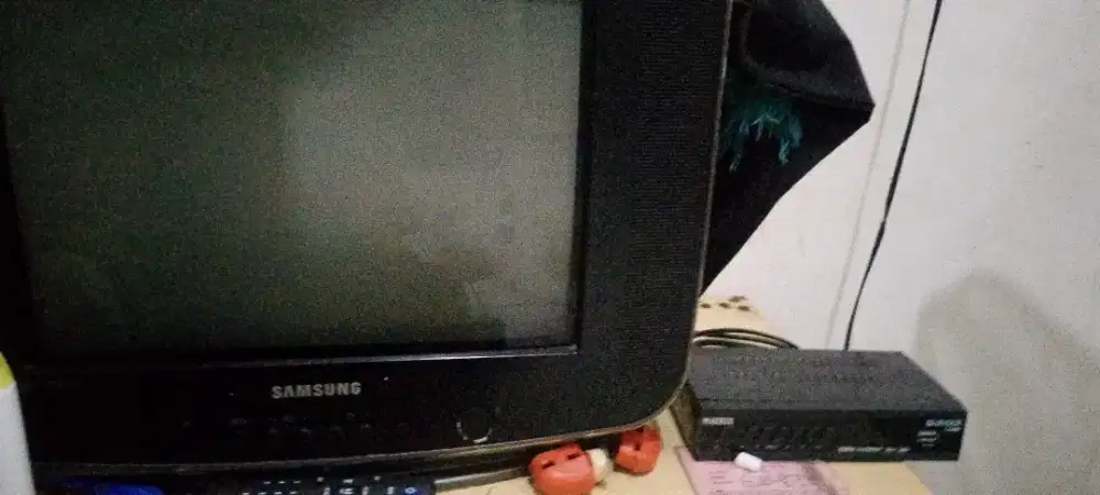 Tv tabung 14in + antena maxrix