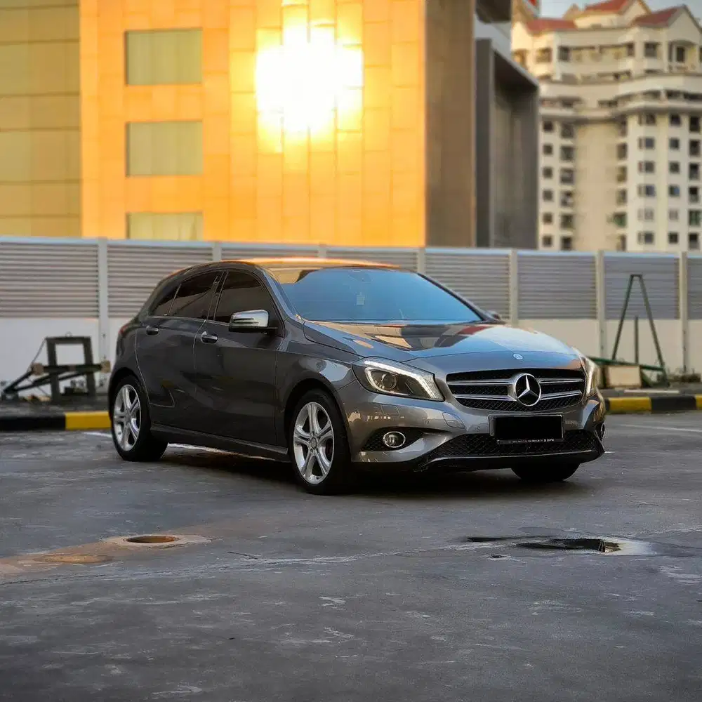 (TDP 30 JT) LOW KM 123 RB ! MERCEDES BENZ A200 (W176) ABU METALIK 2014