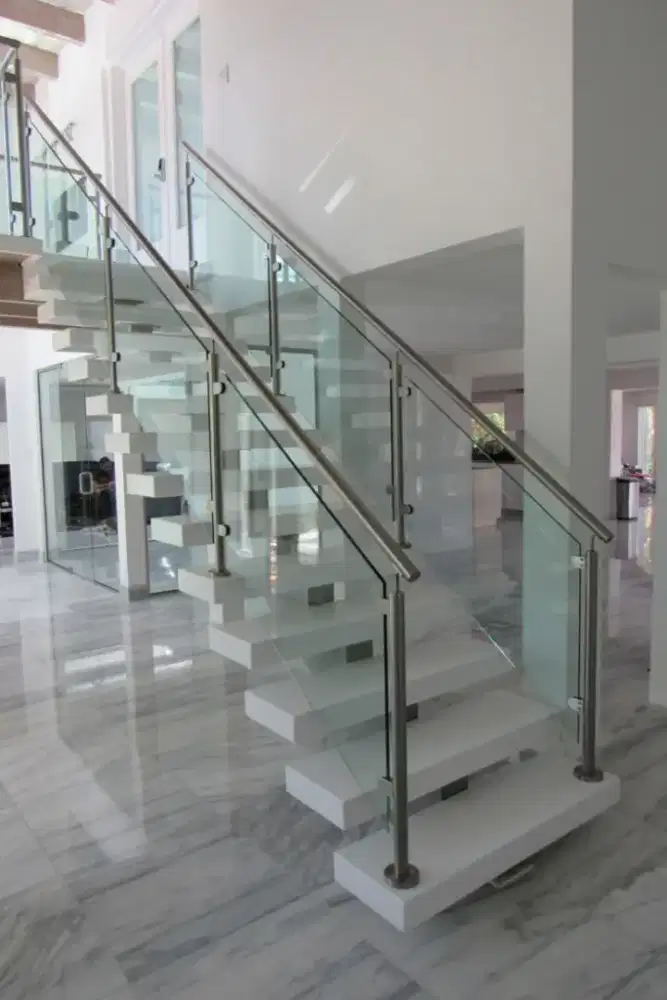 RAILING TANGGA Stainless kaca