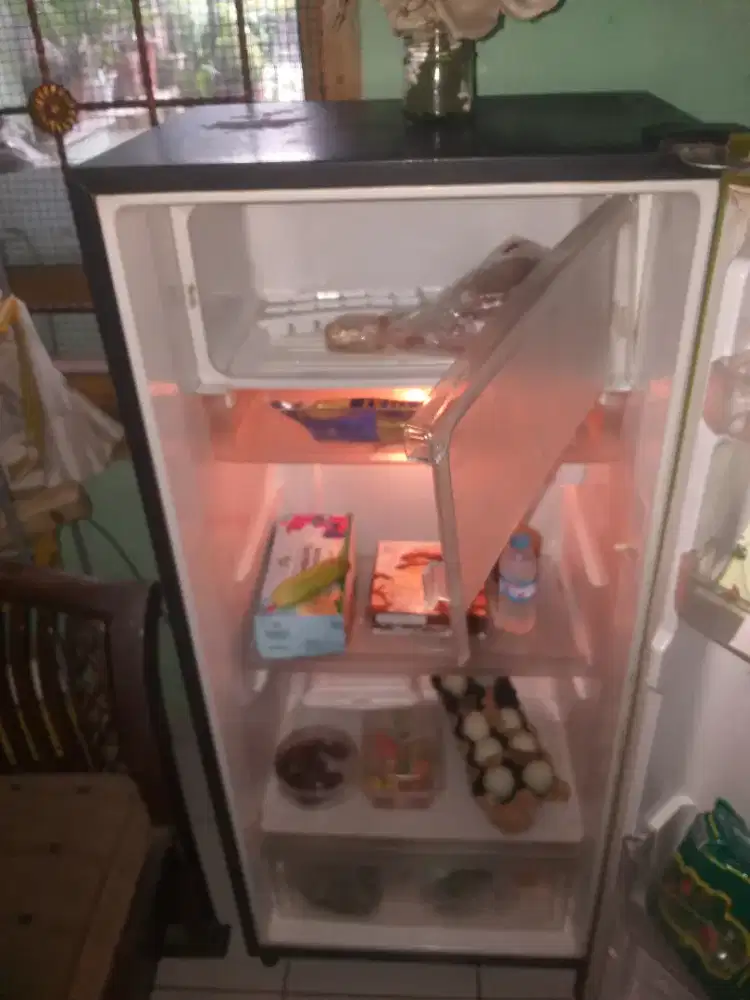 Kulkas rumahan sgt dngin beku lengkap free ongkir lalamove