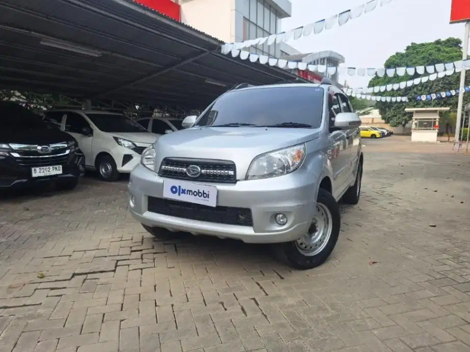 LOW DP Daihatsu Terios 1.5 TS Bensin-MT 2014 SMC