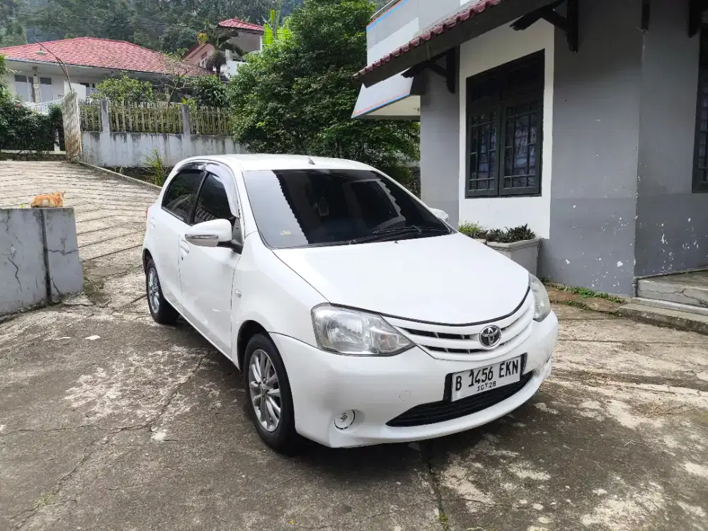 toyota etios valco E manual 2013