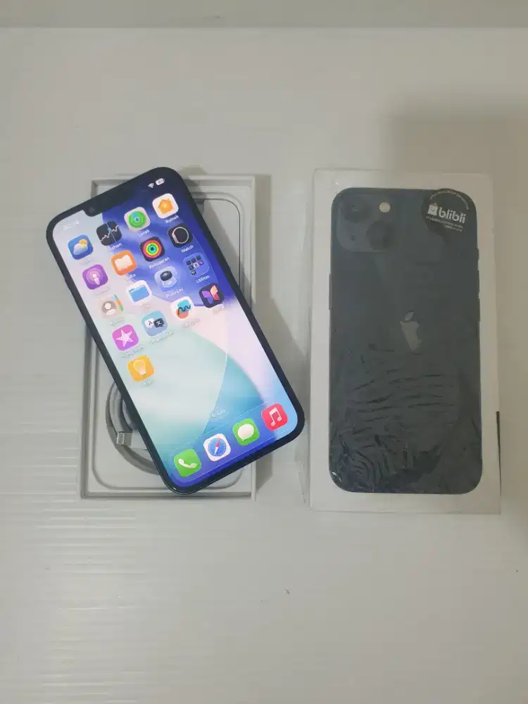 Iphone 13 128gb fullset Garansi on