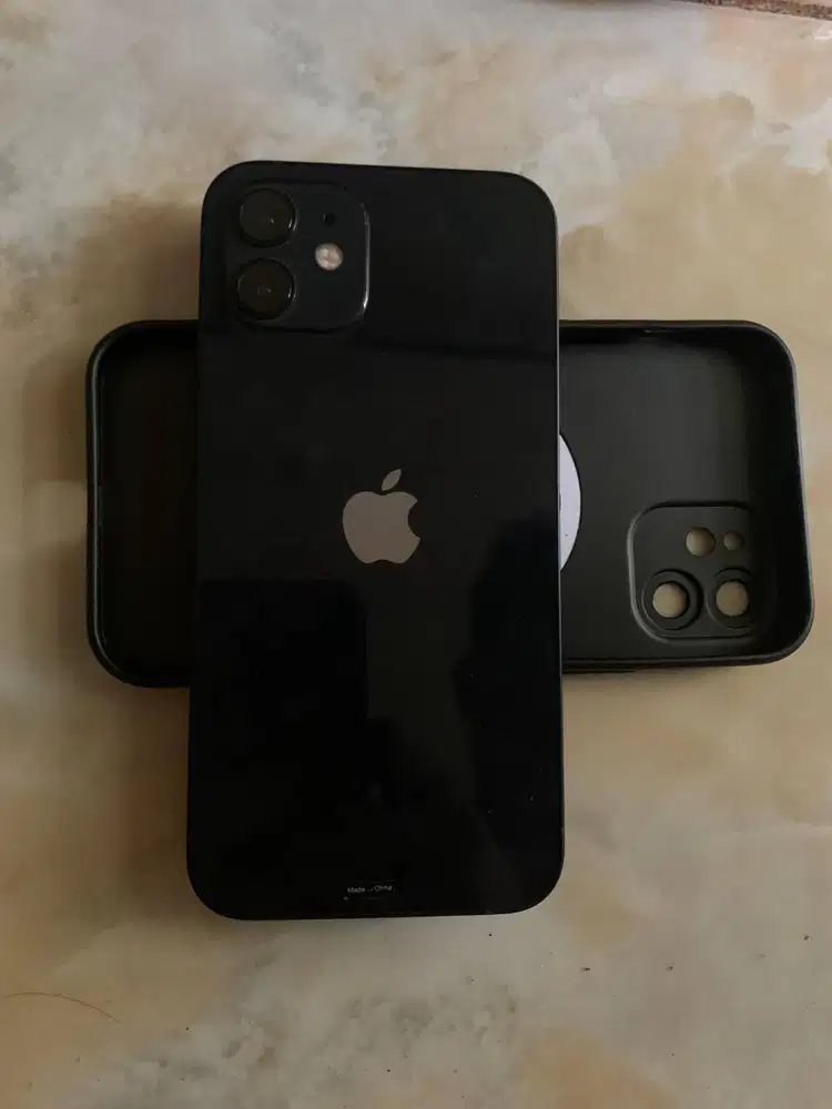 Jual iphone 12 ram 126gb ibox (lengkap).