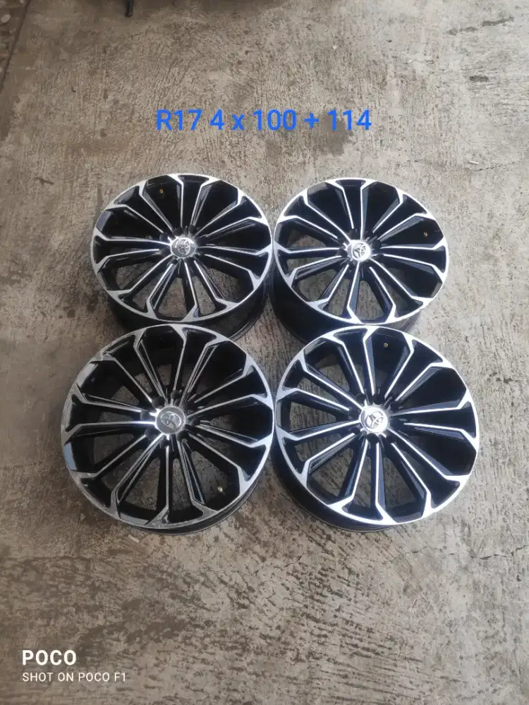 Repl. OEM TOYOTA ALTIS R17 pcd 4 x 100 + 114 lebar 7 offset 38