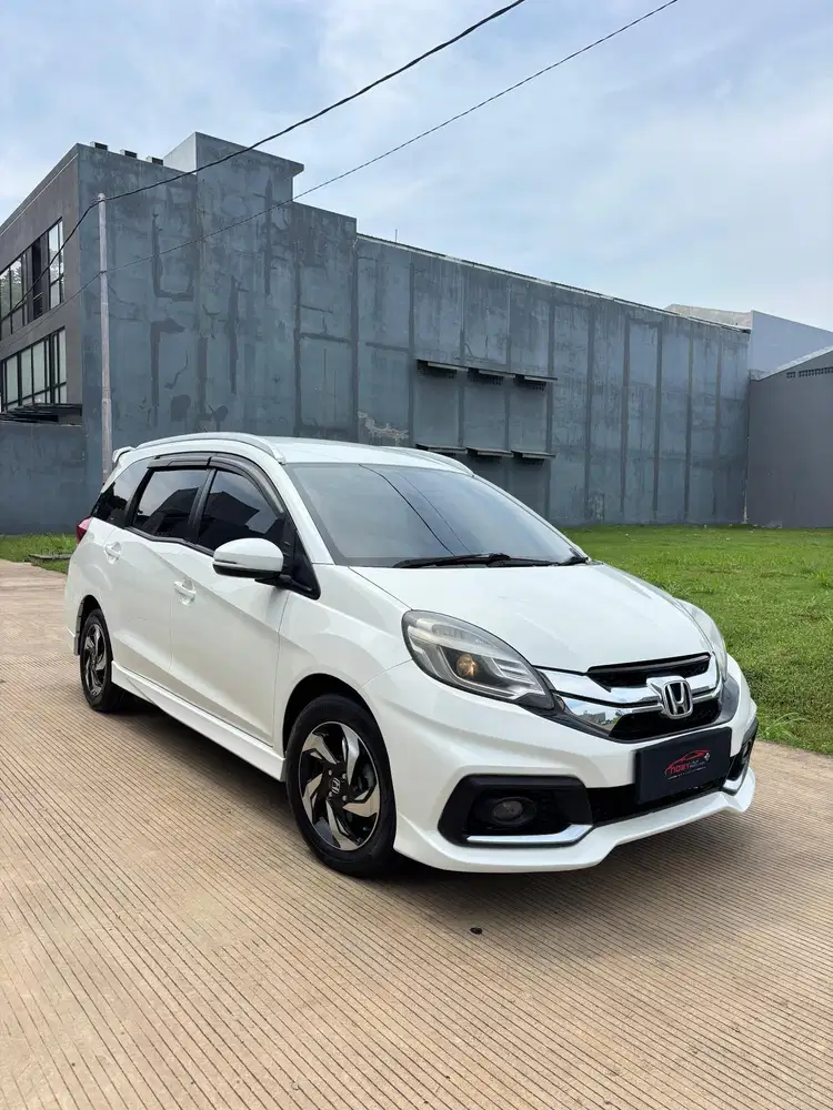 Honda Mobilio RS matic bekas murah 2016