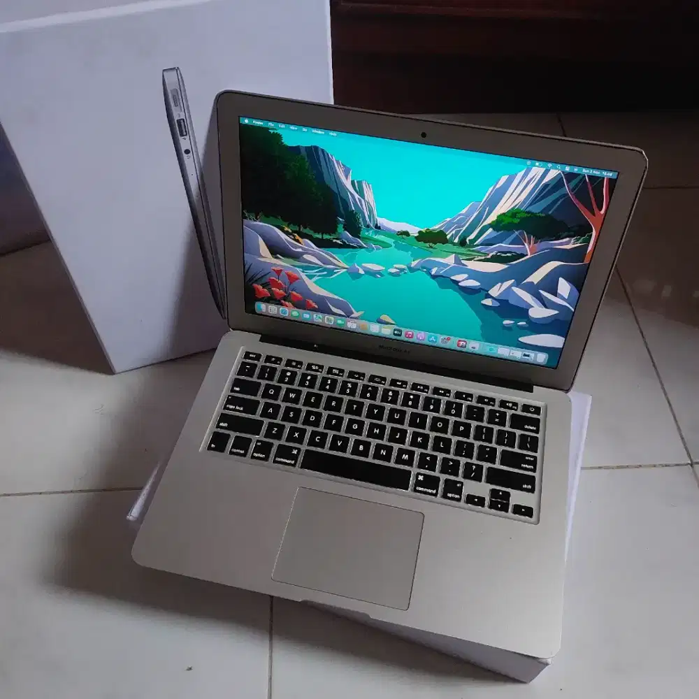 Macbook air 2017 8/256gb