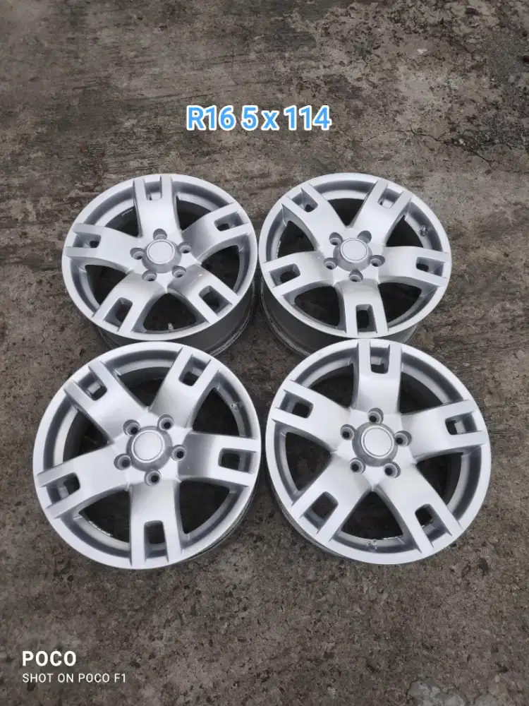 Oem NISSAN XTRAIL 2008 R16 pcd 5 x 114 lebar 6,5 off 40