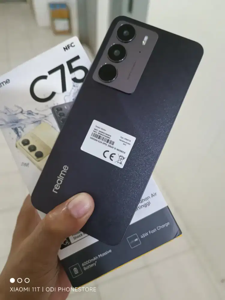 Realme c75 8/128 mulus seperti baru dan lengkap