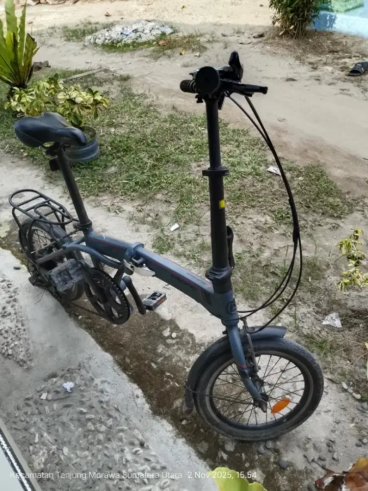 Sepeda Lipat Merek Pacific