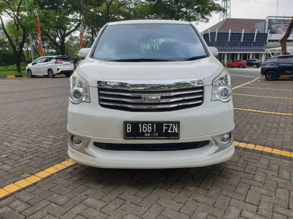 TOYOTA NAV1 V LIMITED 2017