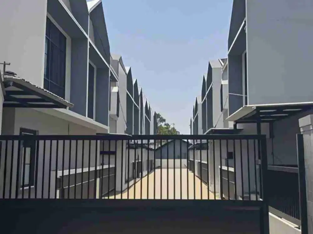 Jual Rukost di Ciampea Bogor 8 KT,8KM full furnished strategis ke kampus IPB Bogor