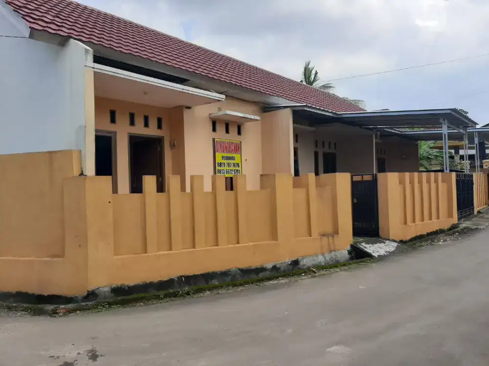 Disewakan rumah Tempat strategis tengah kota