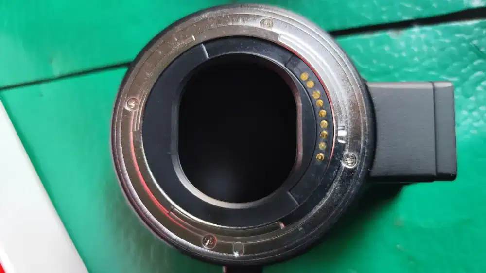 Mounting lensa canon