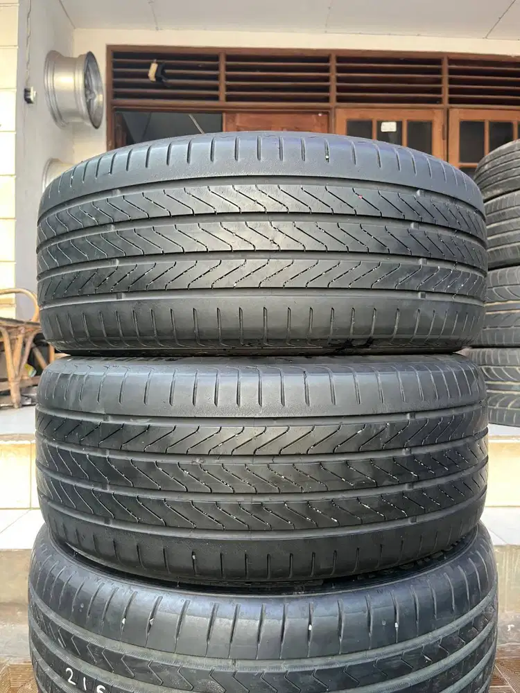 Ban Continental Premium Contact C 215 50 r17 2Pcs