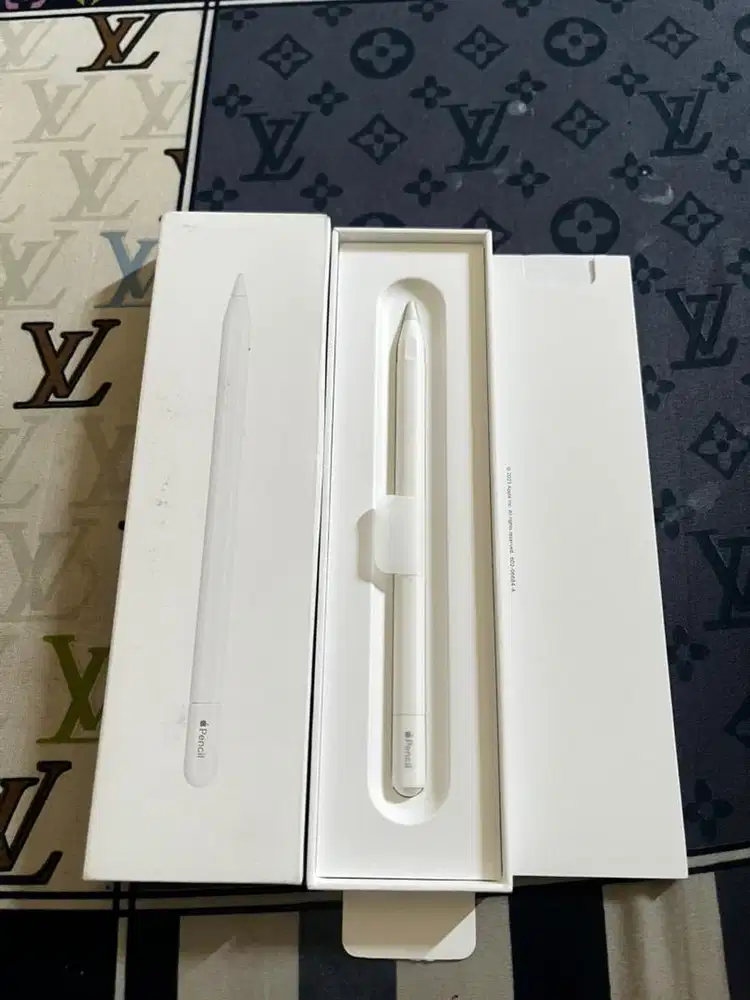 Apple pencil usb c original garansi on ibox