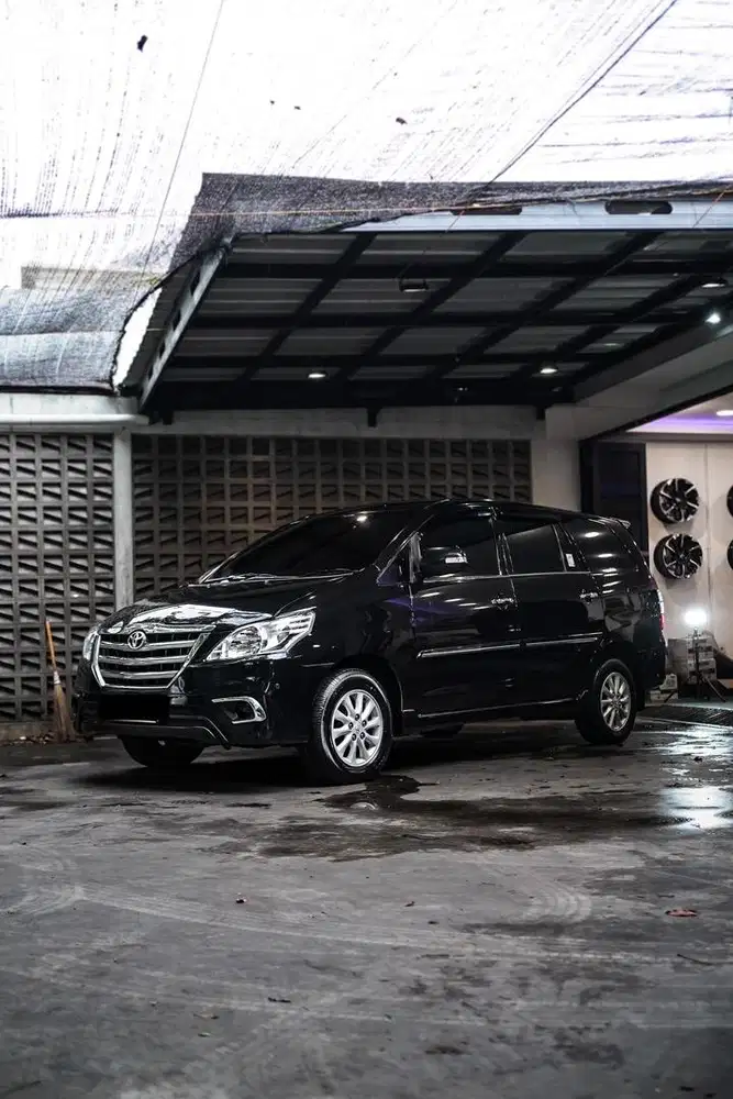 Toyota Kijang Innova V Diesel 2014 LOW KM Cat 90% Original