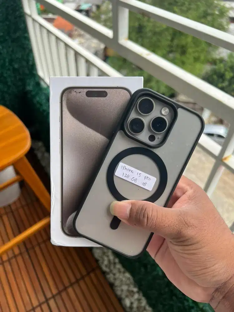 iPhone 15pro 128gb like new BH 99%