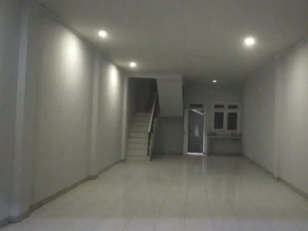 Disewakan Ruko 2 Lantai Akses Jalan 2 Mobil Di Pondok Bambu R2157