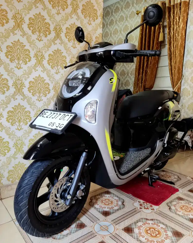 New Scoopy Sporty (Istimewa)