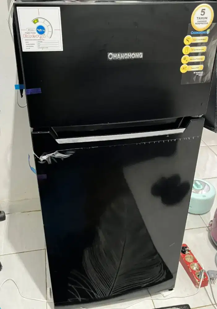 JUAL KULKAS BEKAS 2 PINTU MERK CHANGCHONG