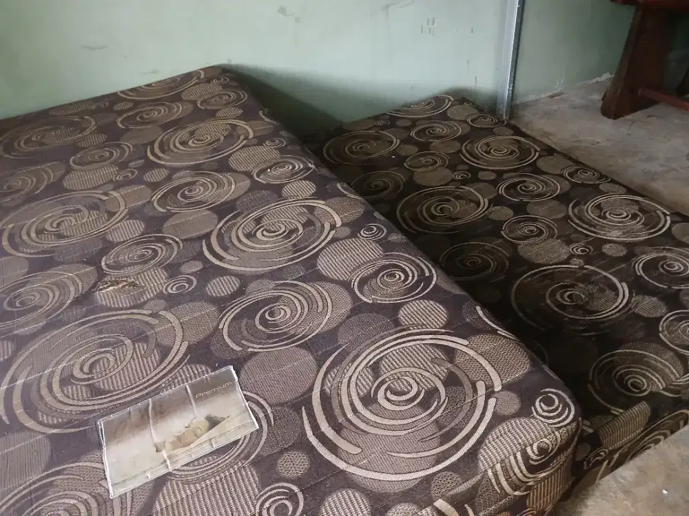 Dj ecer Springbed sorong bekas kost set atas bawah