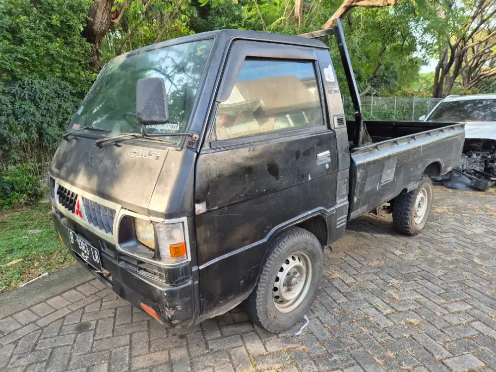 MITSUBISHI L300 Box Alumunium