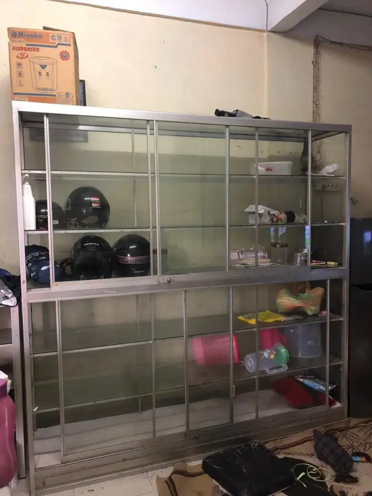 ETALASE DI JUAL CEPAT