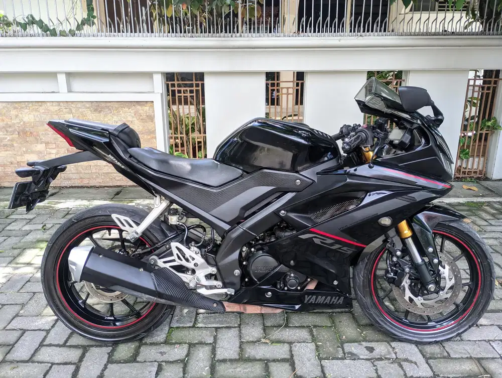 R15 v3 2019 Hitam Mesin TOP Jaminan