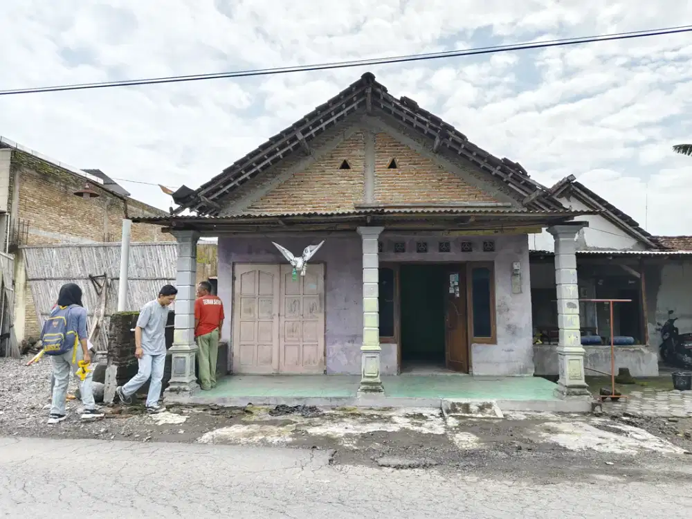 Dijual Tanah Bonus Bangunan di Jogonalan persis tepi jalan utama aspal