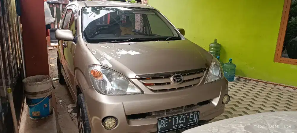 Xenia li pajak hidup