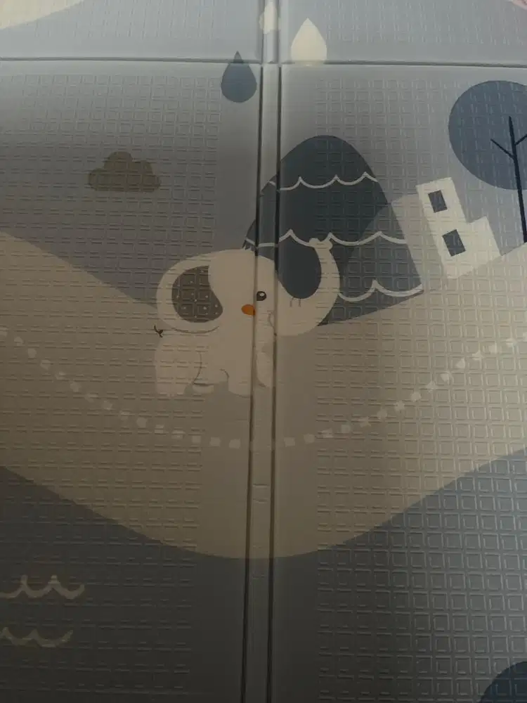 Pengasuh bayi dan beres rumah