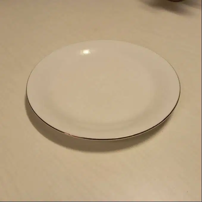 Piring Ceper Gold Lining Lis Emas Indo Keramik 25 cm