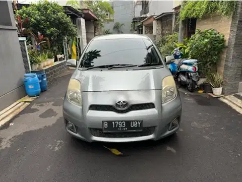 Toyota Yaris 2012 Bensin