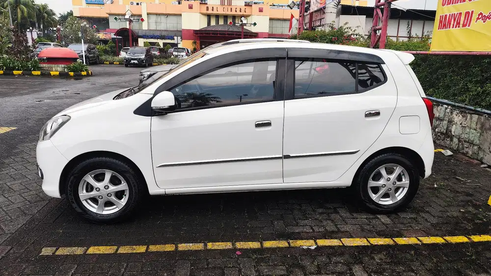 Daihatsu Ayla X-AT 2014  Istimewa Km Rendah