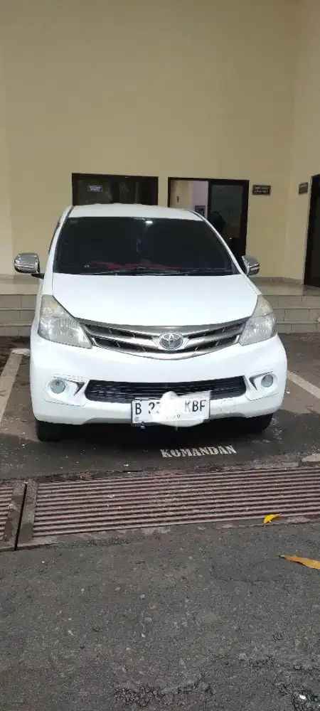 *Putih  Avanza ,Kasih Bersih*